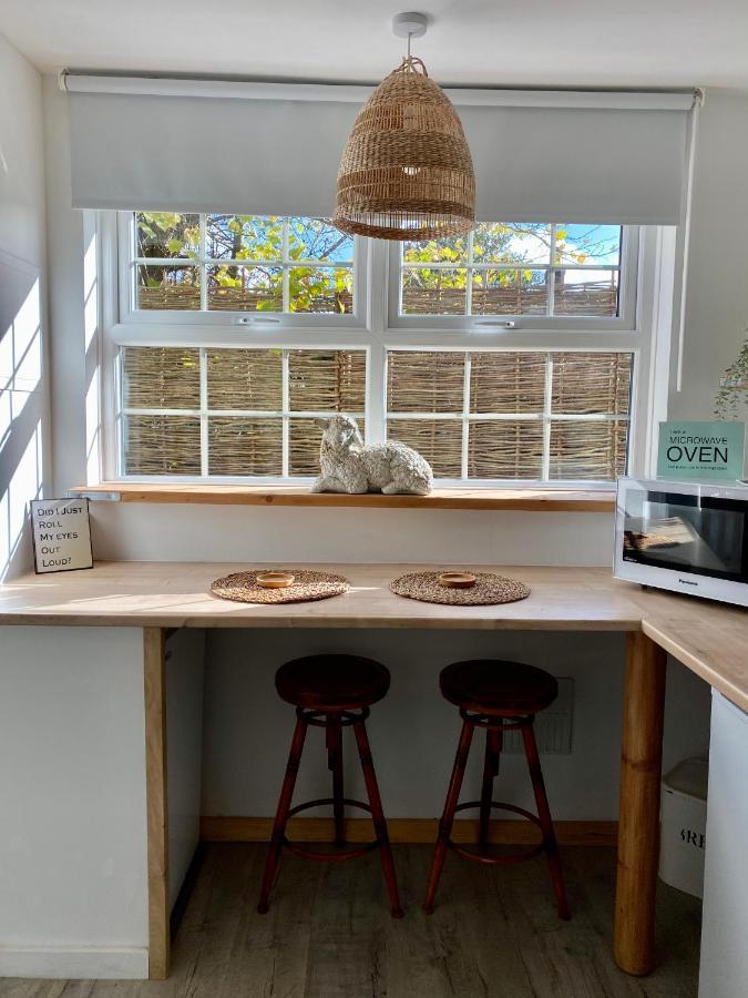 Little Limes An Adorable Little Suffolk Getaway With Outside Space Near Woodbridge Eyke Exterior photo